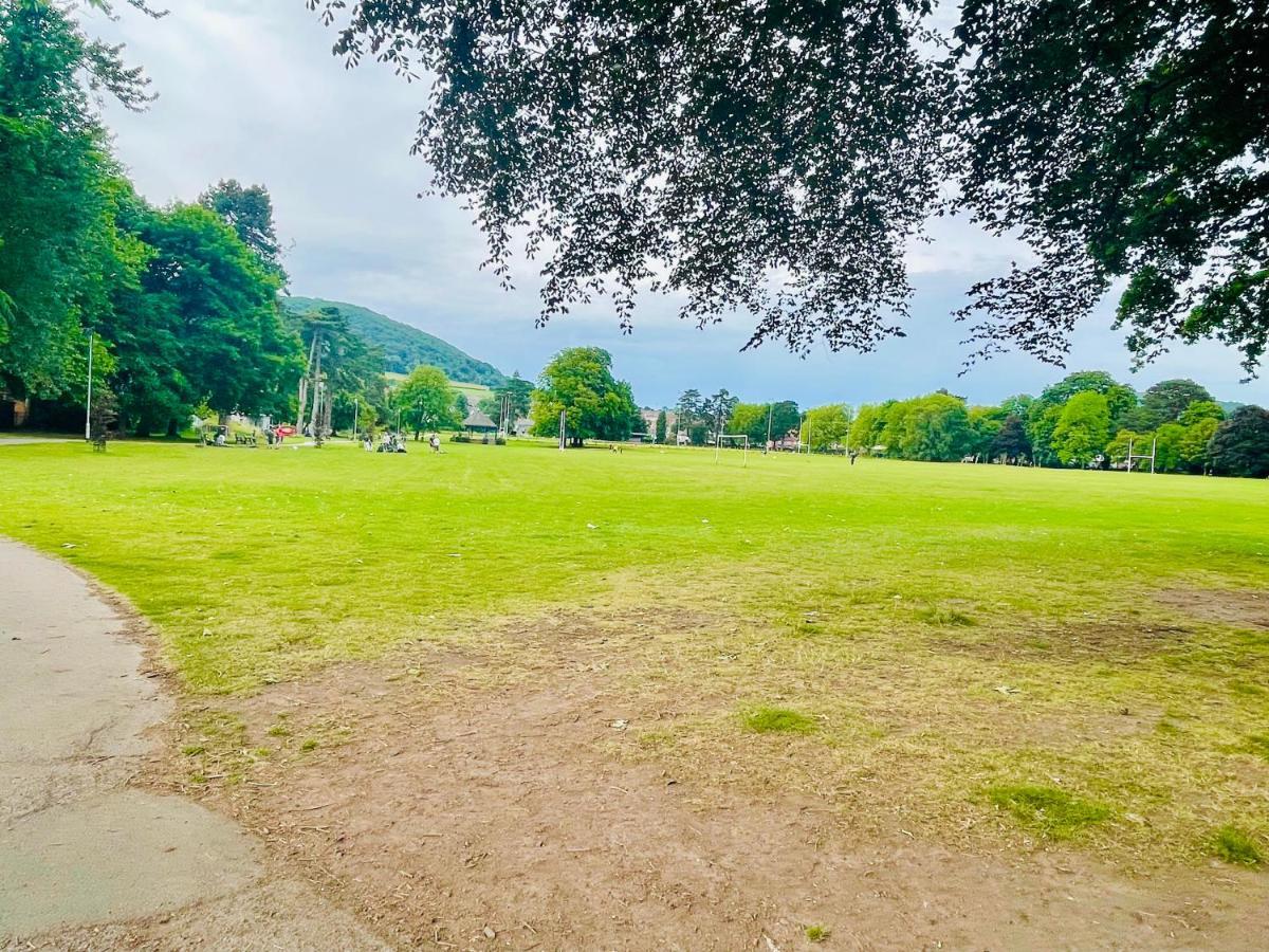 Willa Tanglewood House Abergavenny With Private Parking Zewnętrze zdjęcie