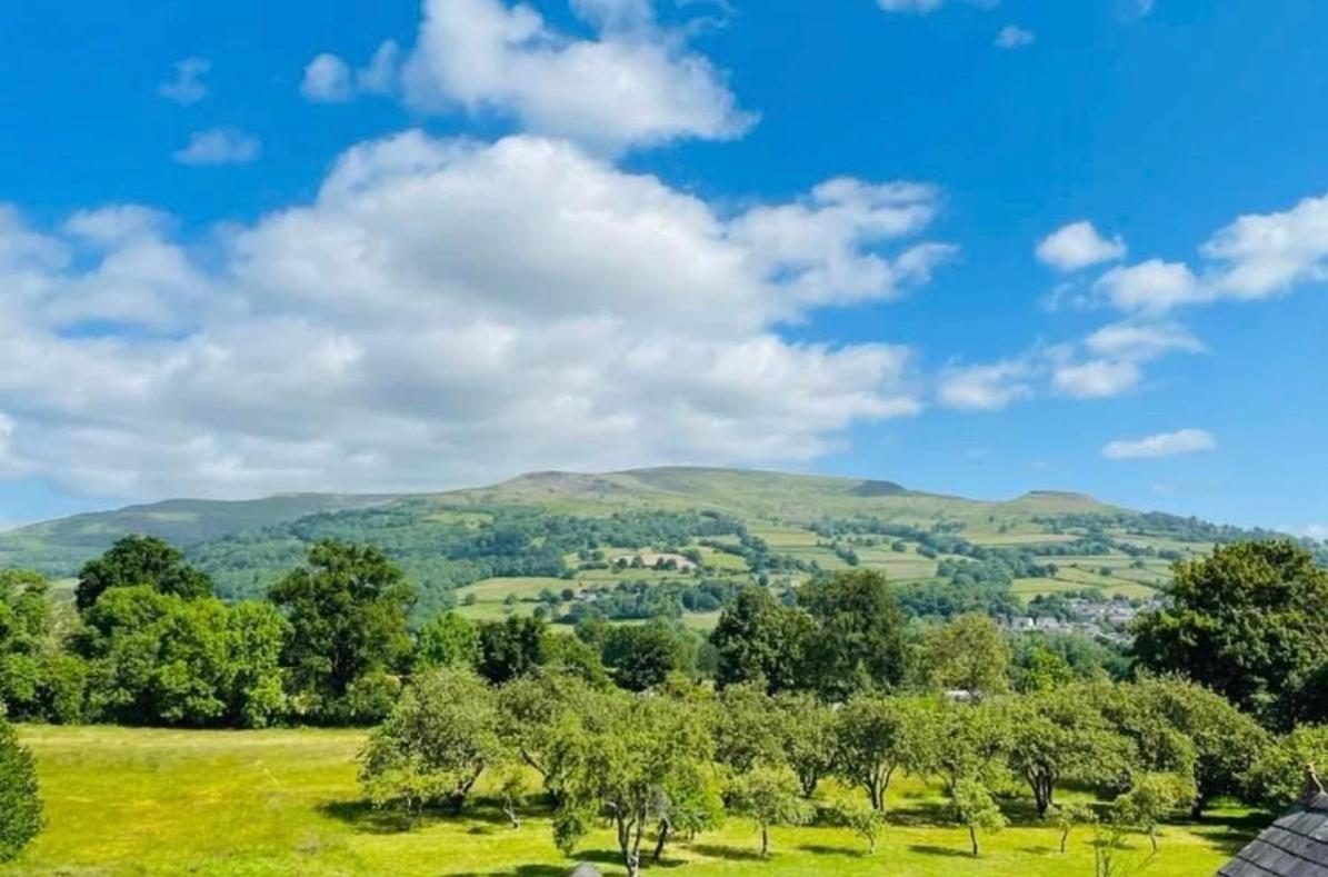 Willa Tanglewood House Abergavenny With Private Parking Zewnętrze zdjęcie