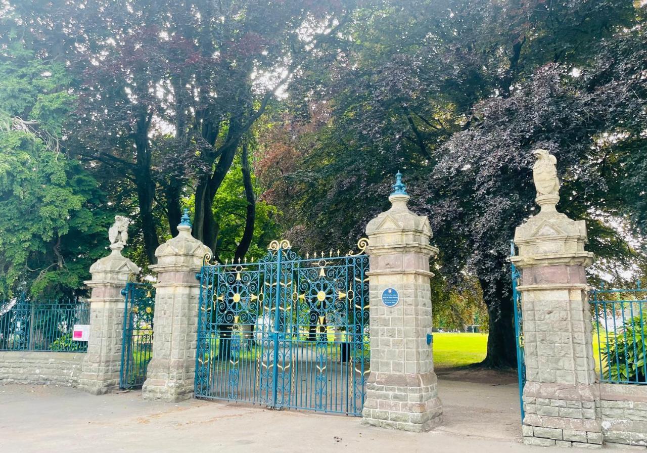 Willa Tanglewood House Abergavenny With Private Parking Zewnętrze zdjęcie